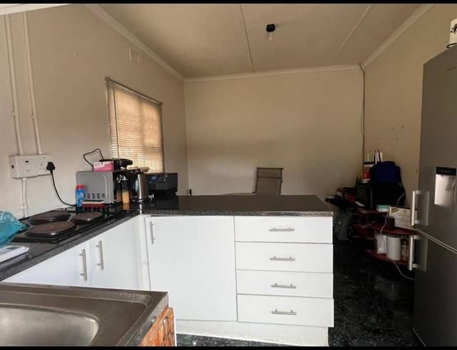 1 BEDROOM PROPERTY TO RENT IN RICHEM